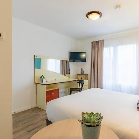 Appart'city Classic Hotel apartamentowy Caen